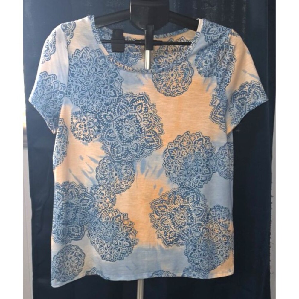 Chico's Chicos Zenergy Blue Orange Floral Design Shirt Top Size 1 Medium 8/10